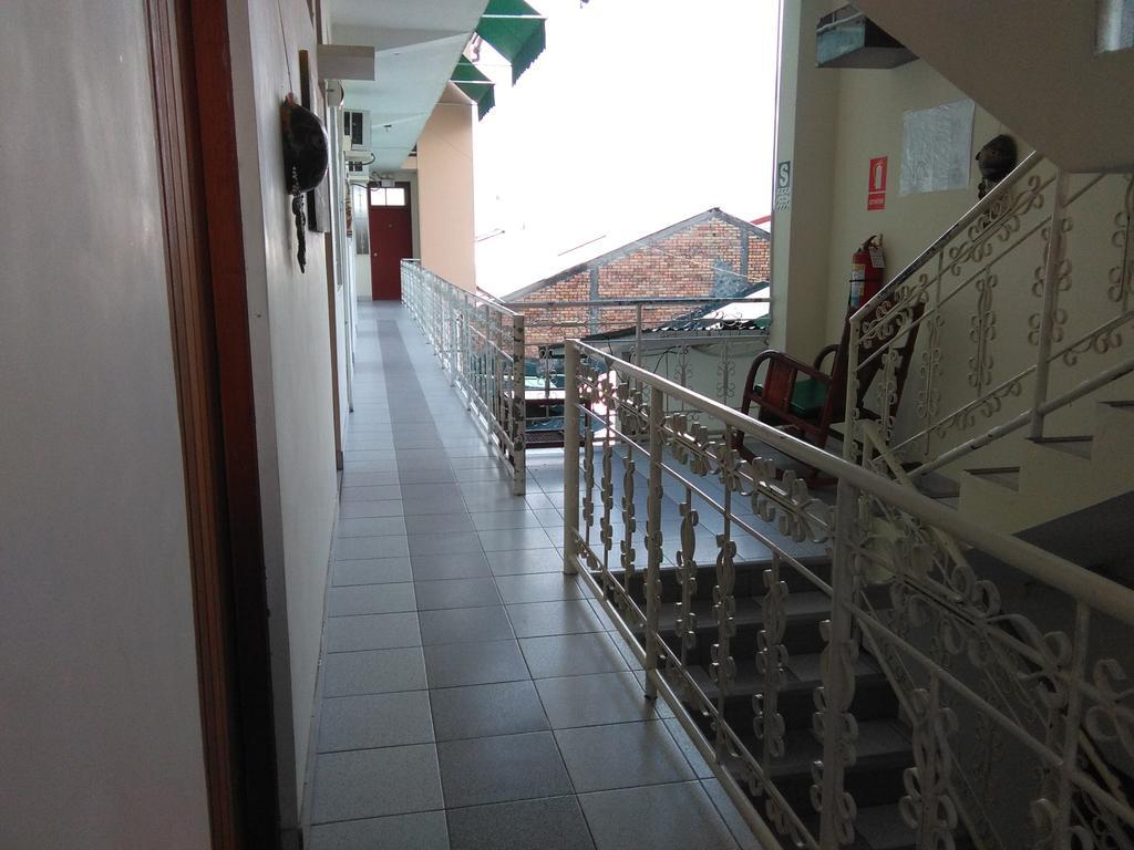 إكيتوس Hostal El Colibri المظهر الخارجي الصورة