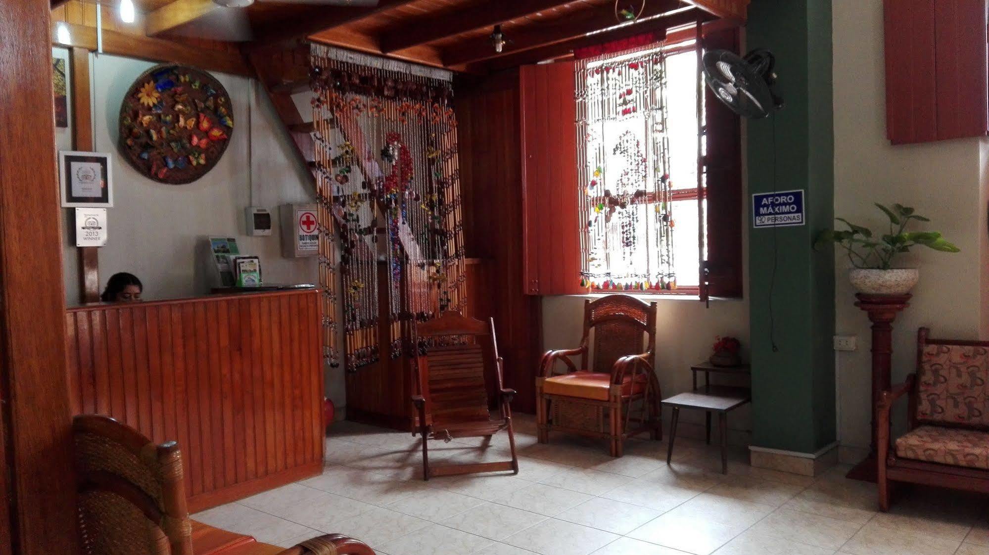 إكيتوس Hostal El Colibri المظهر الخارجي الصورة