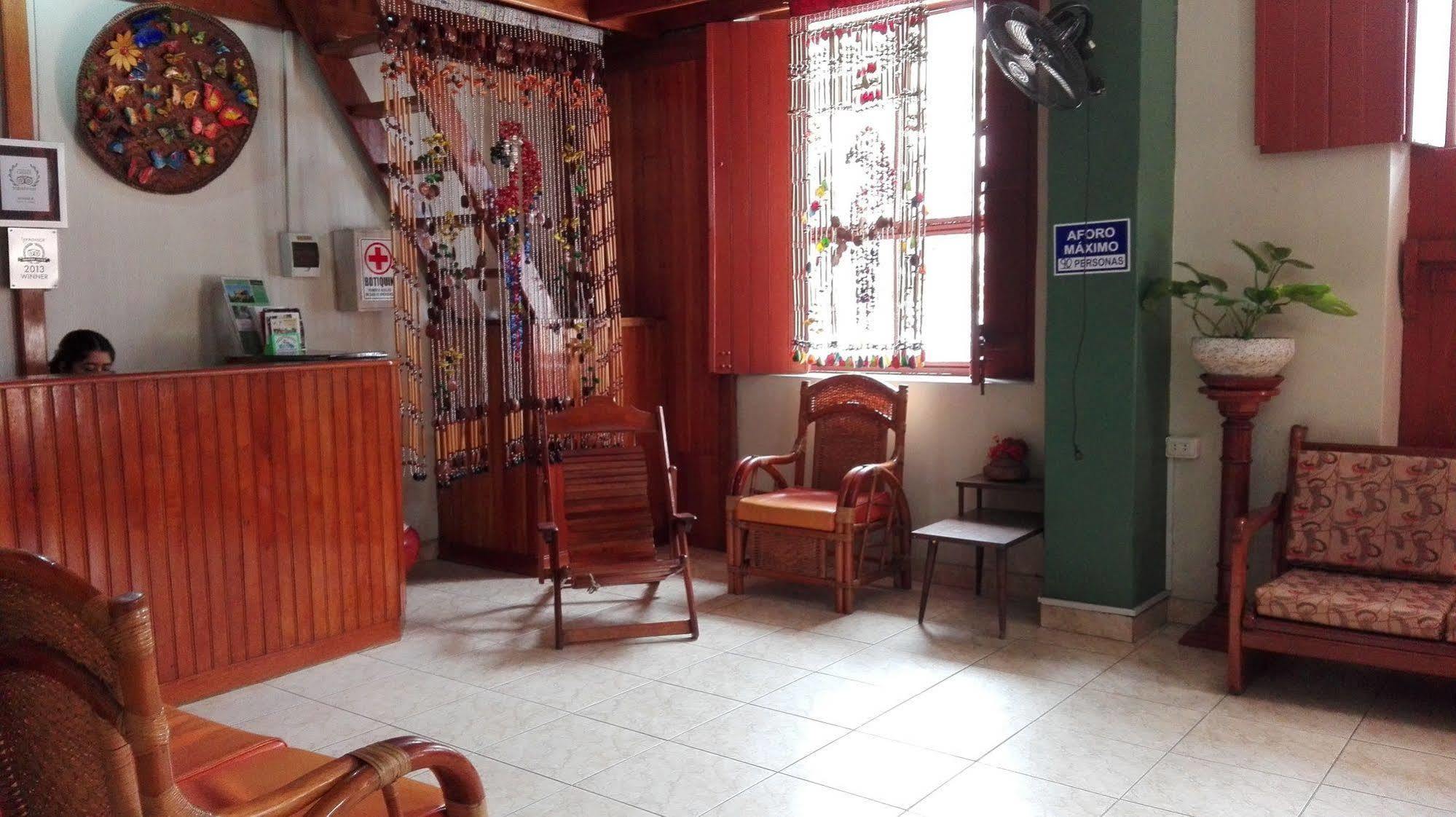 إكيتوس Hostal El Colibri المظهر الخارجي الصورة