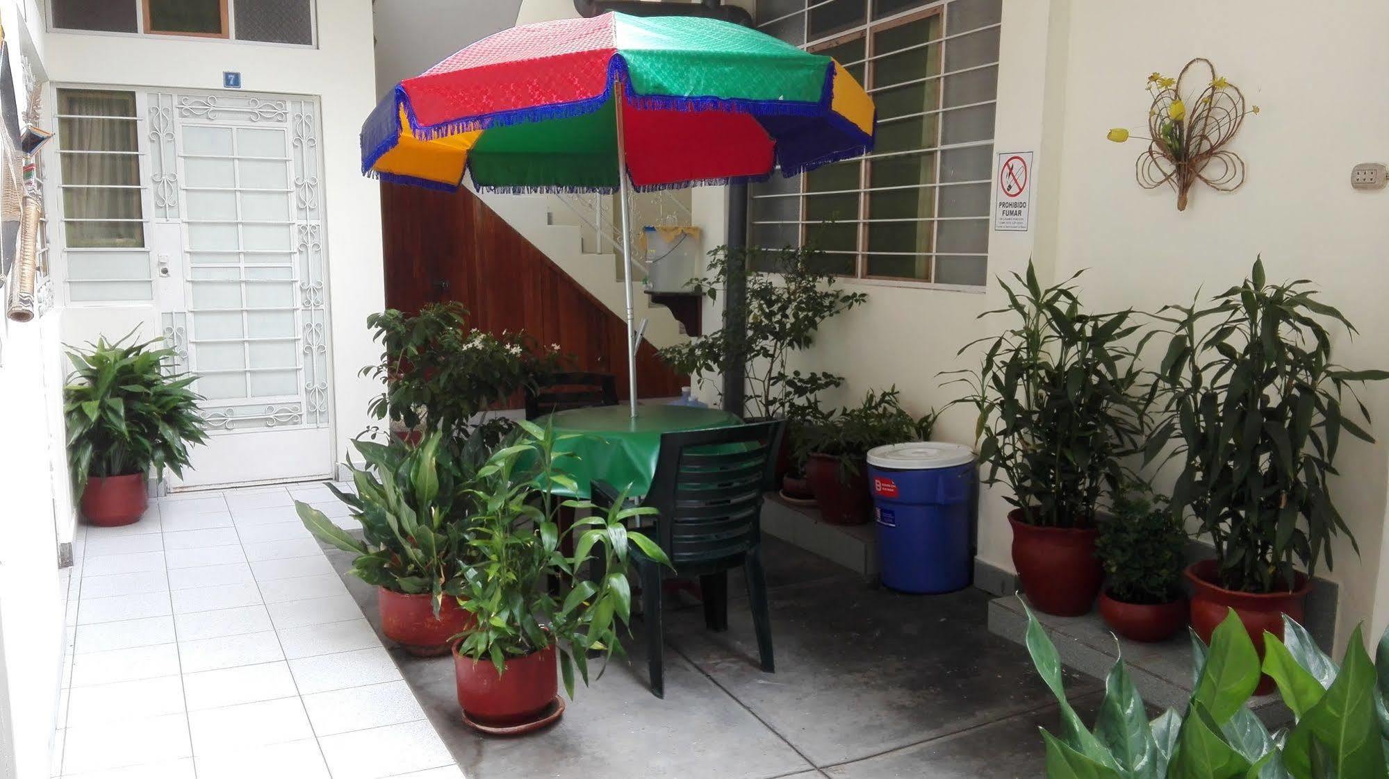 إكيتوس Hostal El Colibri المظهر الخارجي الصورة